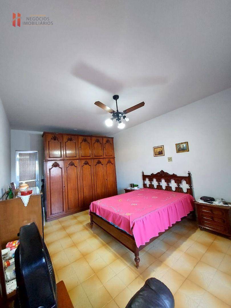 Casa à venda com 5 quartos, 197m² - Foto 23