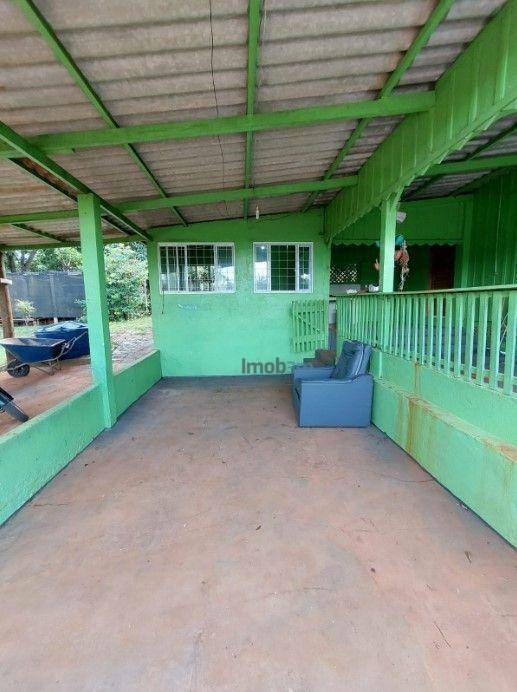 Chácara à venda com 2 quartos, 200m² - Foto 2