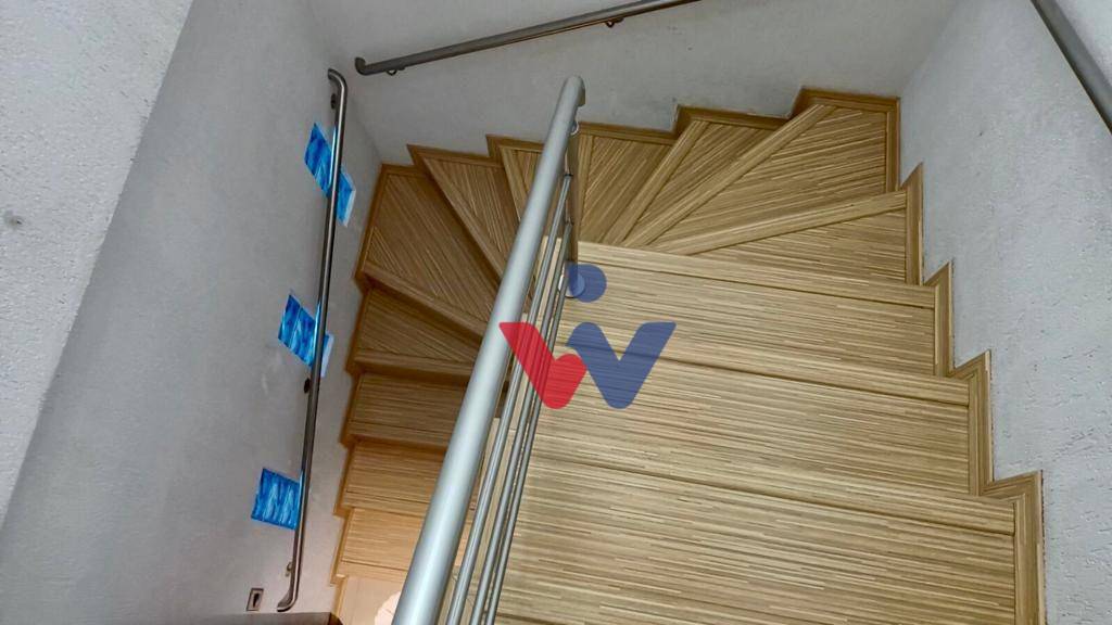 Sobrado à venda com 3 quartos, 240m² - Foto 14