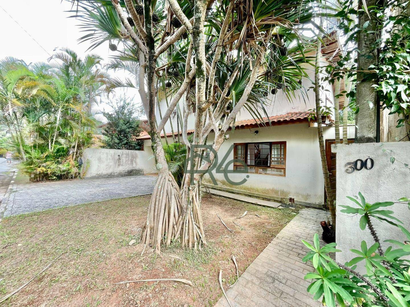 Casa de Condomínio à venda com 3 quartos, 233m² - Foto 6