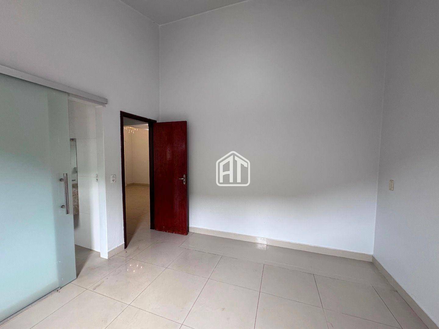 Casa à venda com 3 quartos, 288m² - Foto 13