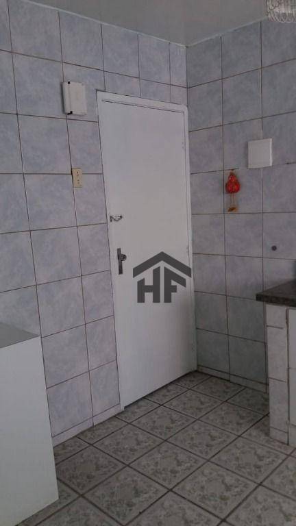 Apartamento à venda com 2 quartos, 82m² - Foto 9