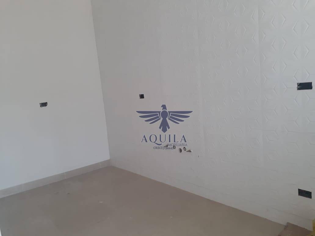 Casa à venda com 2 quartos, 60m² - Foto 2