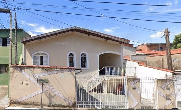 Casa à venda com 3 quartos, 250m² - Foto 1