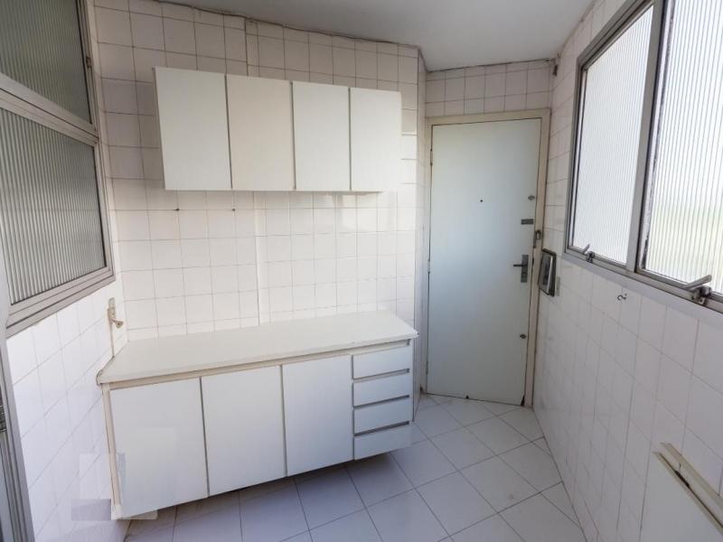 Apartamento à venda com 3 quartos, 74m² - Foto 6