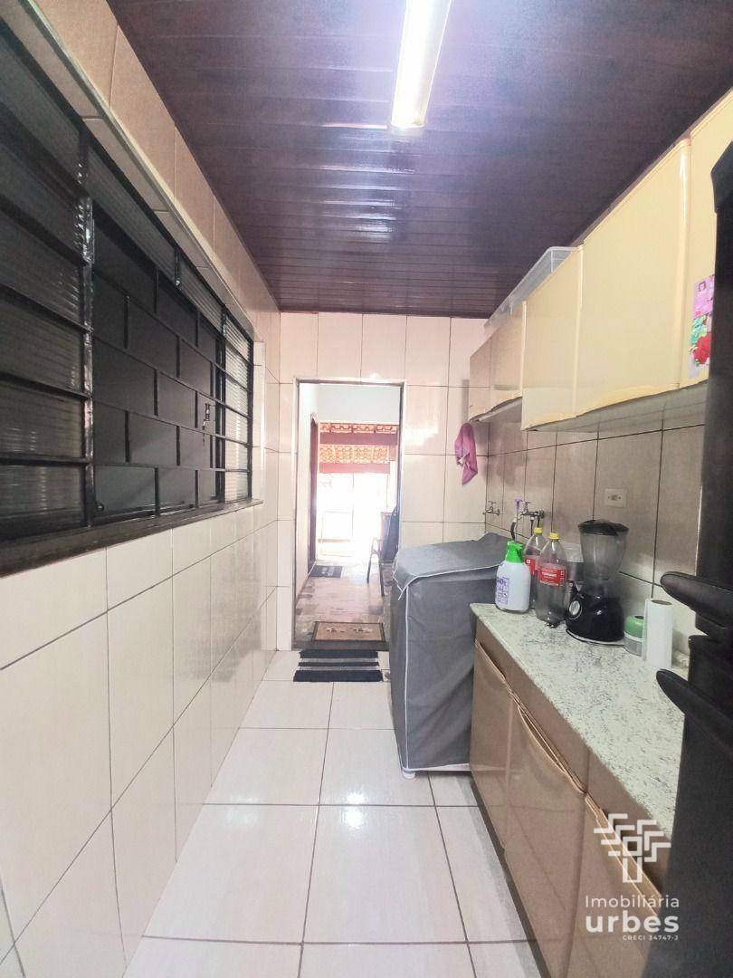 Casa à venda com 2 quartos, 120m² - Foto 17