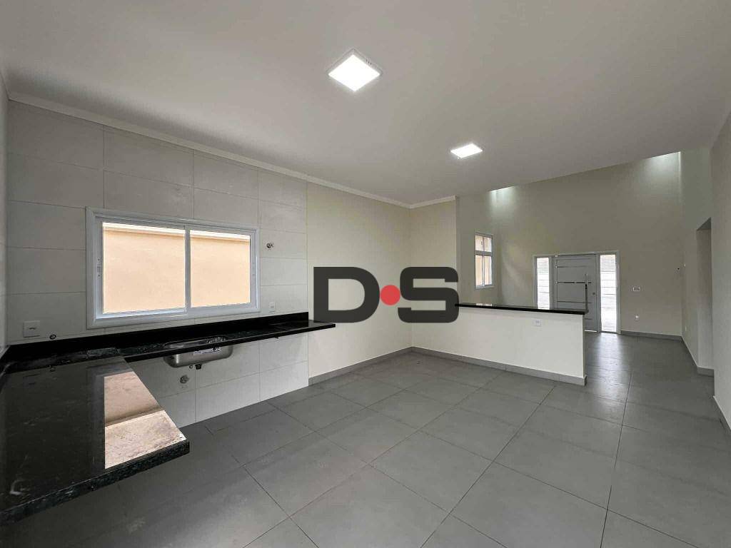 Casa à venda com 3 quartos, 130m² - Foto 3