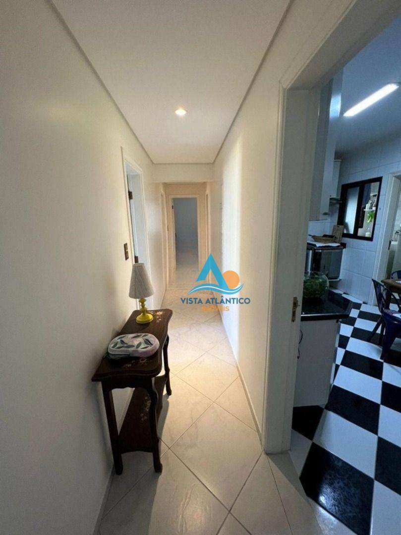 Apartamento à venda com 3 quartos, 137m² - Foto 3