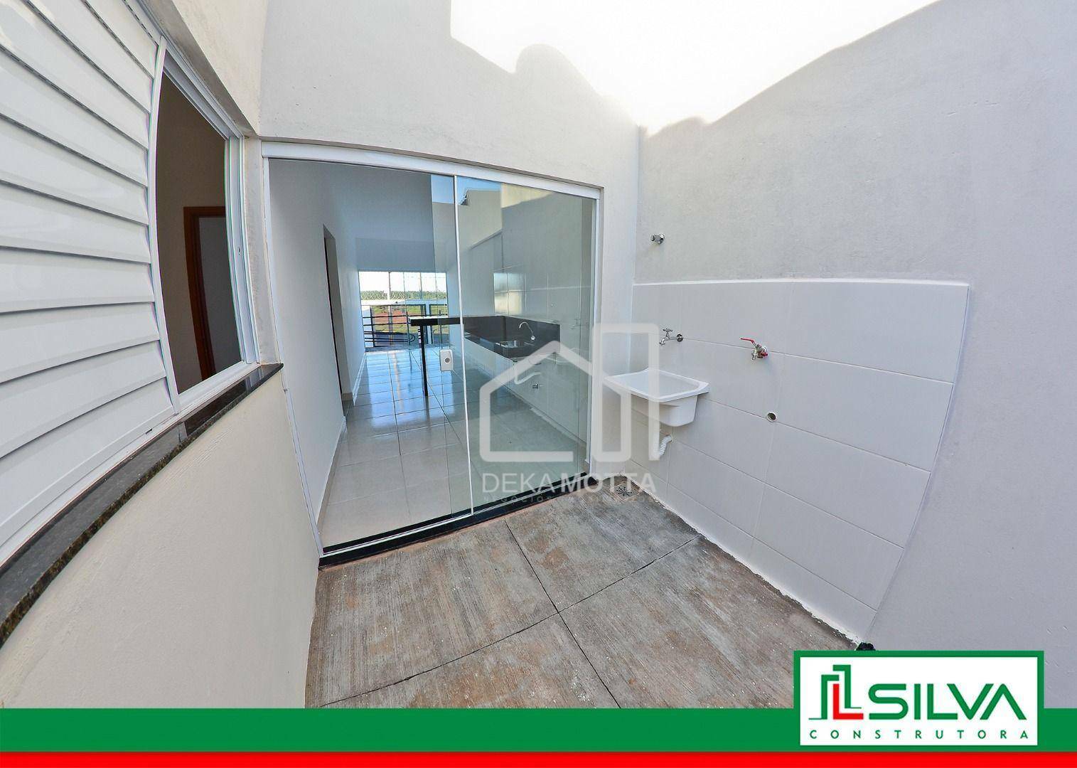 Casa à venda com 2 quartos, 56m² - Foto 4