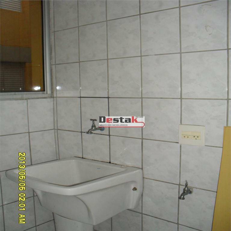 Apartamento à venda com 3 quartos, 78m² - Foto 4