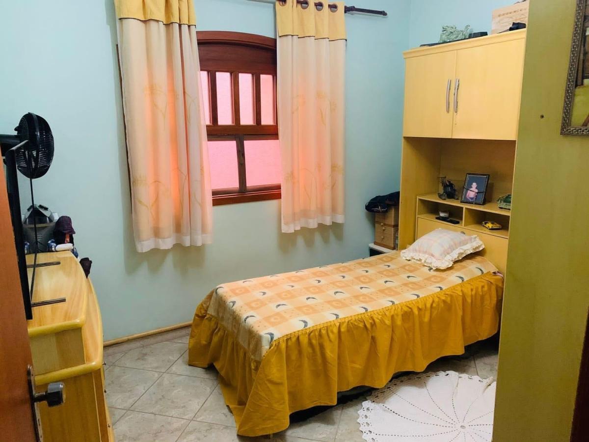 Casa à venda com 3 quartos, 209m² - Foto 7