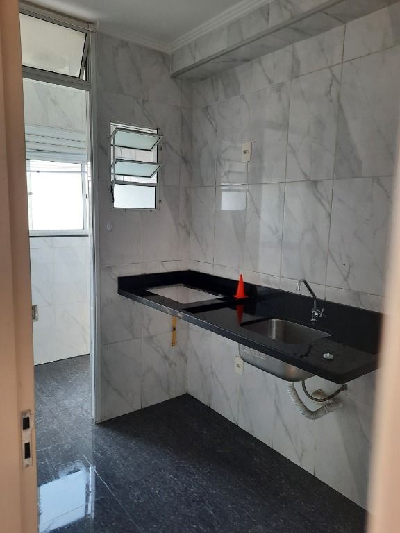 Apartamento à venda com 2 quartos, 43m² - Foto 5