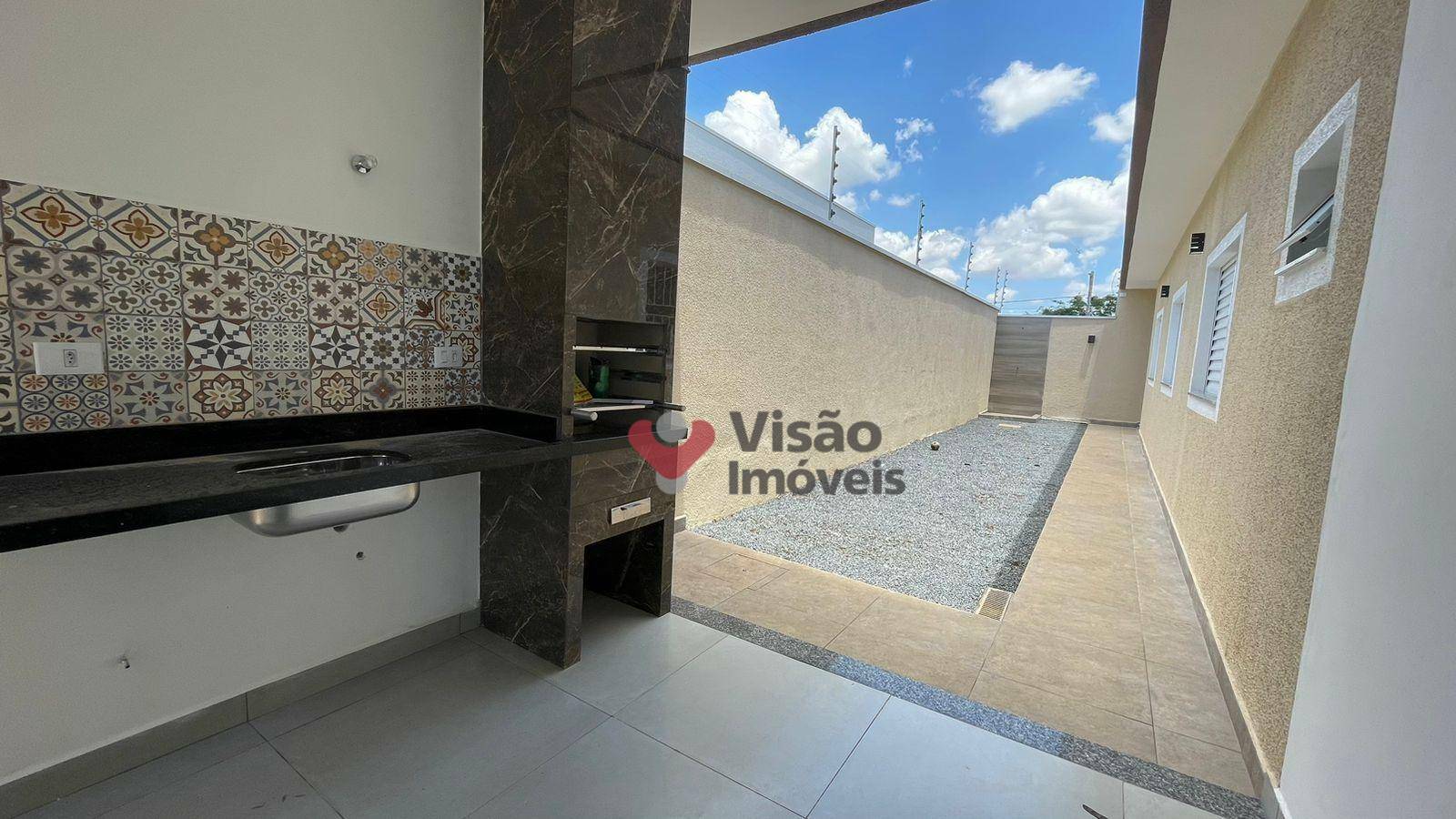 Casa à venda com 3 quartos, 90m² - Foto 4