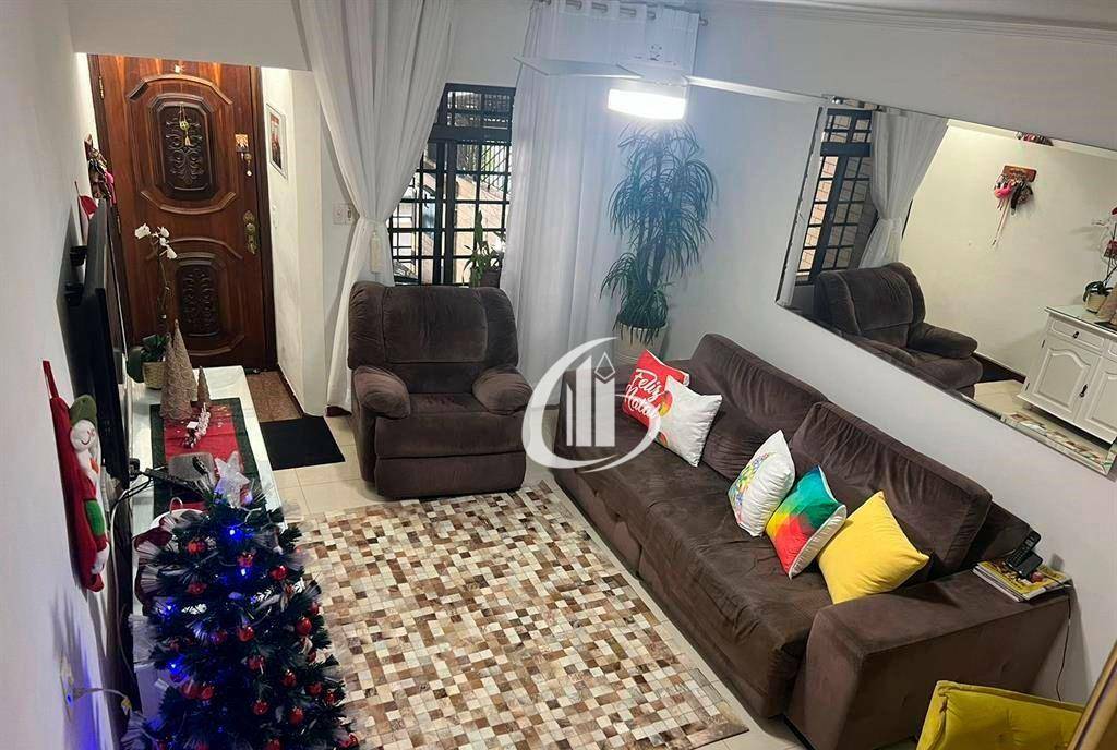 Sobrado à venda com 4 quartos, 174m² - Foto 1