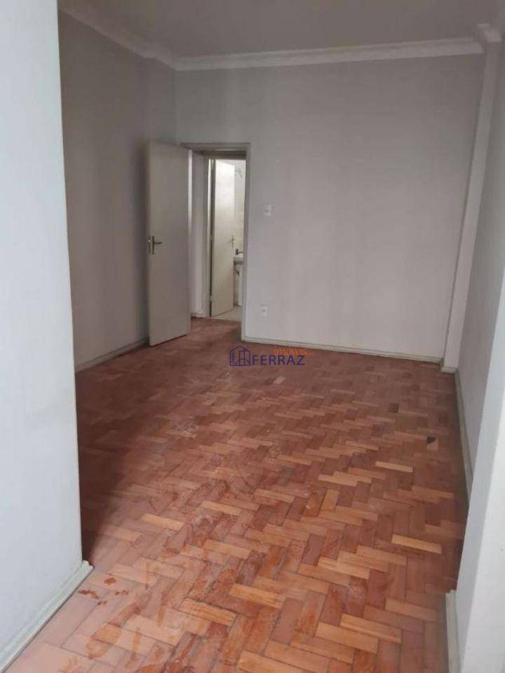 Apartamento à venda com 2 quartos, 80m² - Foto 4