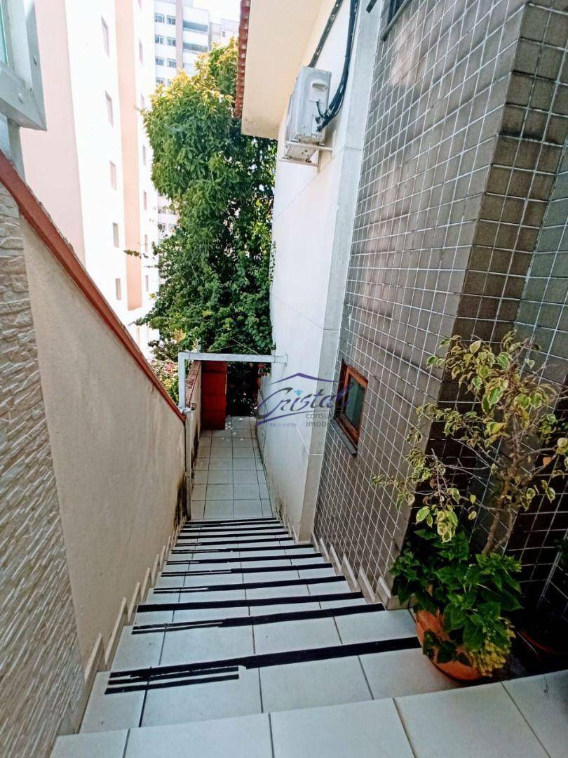 Casa à venda com 3 quartos, 180m² - Foto 7