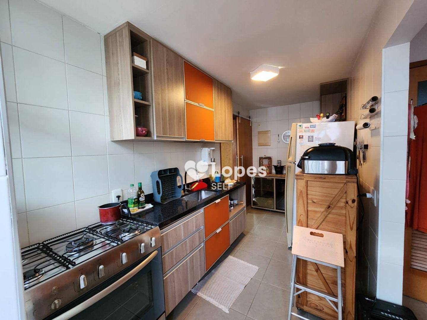 Apartamento à venda com 2 quartos, 80m² - Foto 4