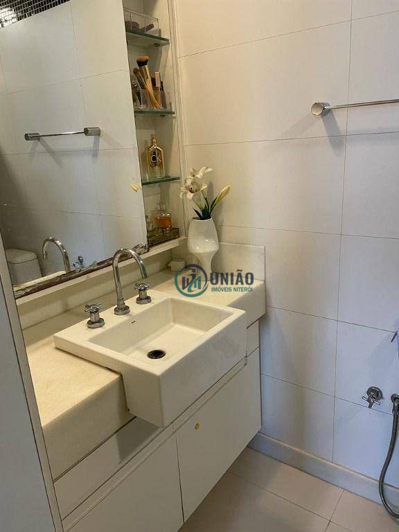 Apartamento à venda com 3 quartos, 115m² - Foto 19