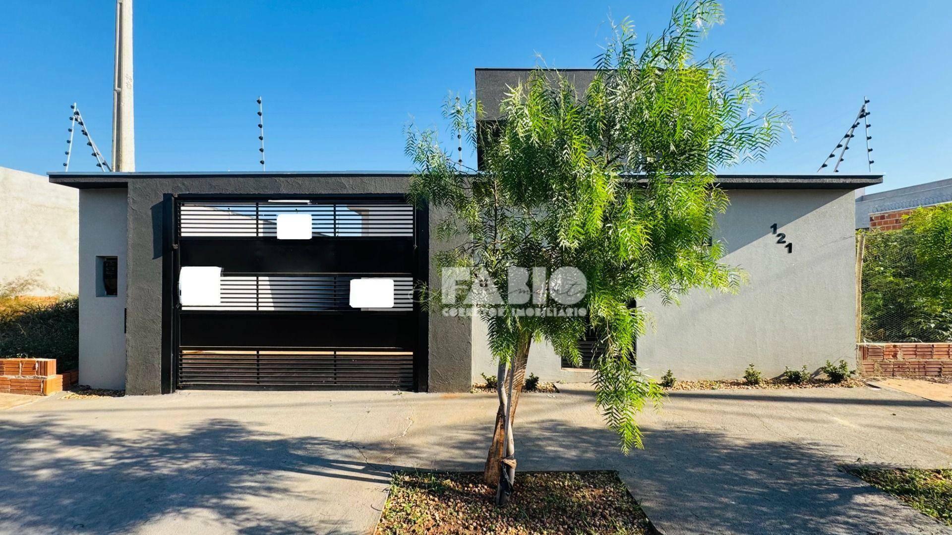Casa à venda com 3 quartos, 83m² - Foto 1