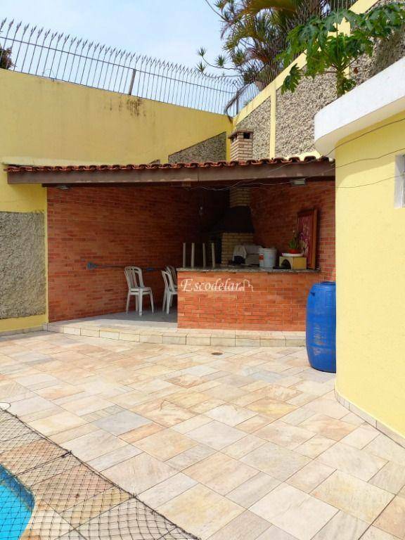 Casa à venda com 4 quartos, 200m² - Foto 4