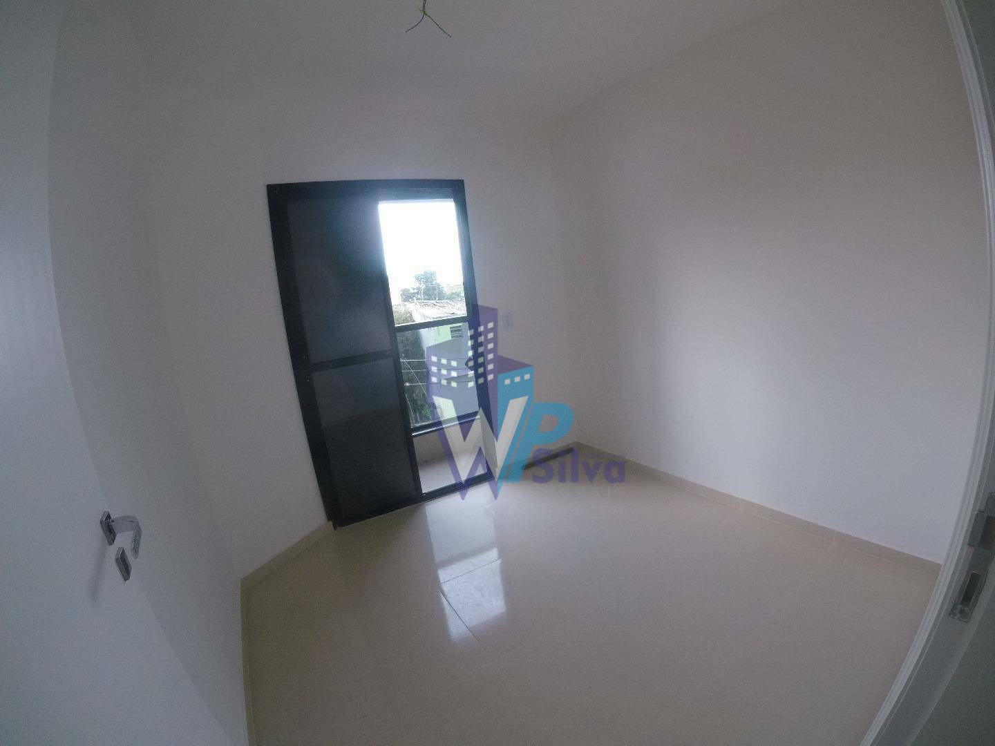 Apartamento à venda com 2 quartos, 42m² - Foto 3