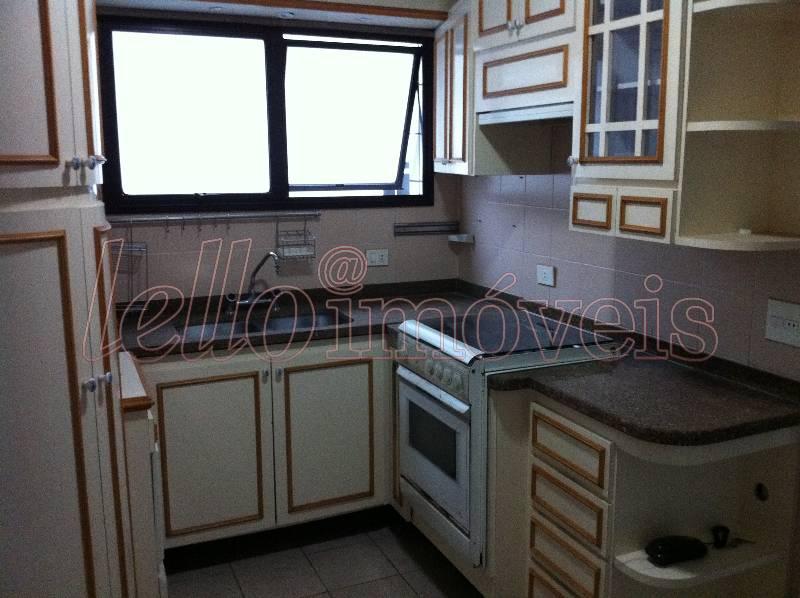 Apartamento para alugar com 3 quartos, 145m² - Foto 9