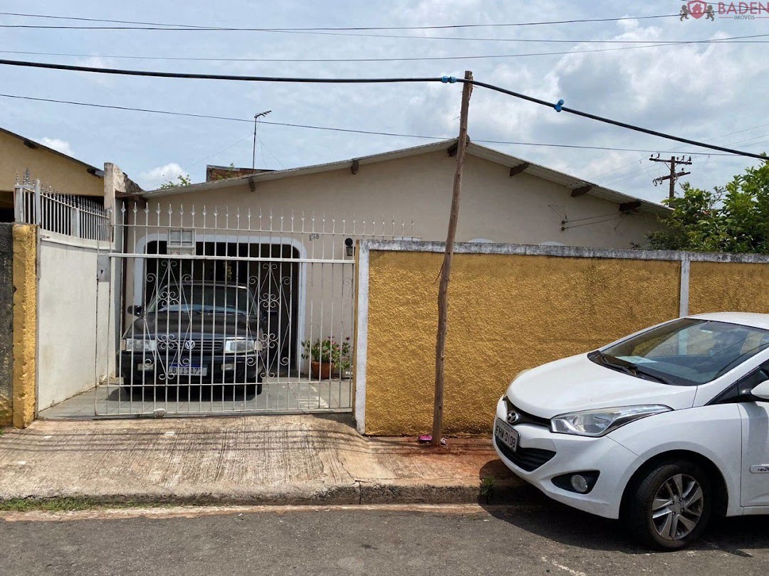 Casa à venda com 3 quartos, 109m² - Foto 1