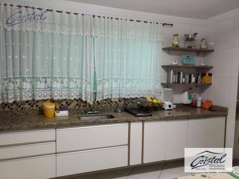 Sobrado à venda com 3 quartos, 180m² - Foto 5