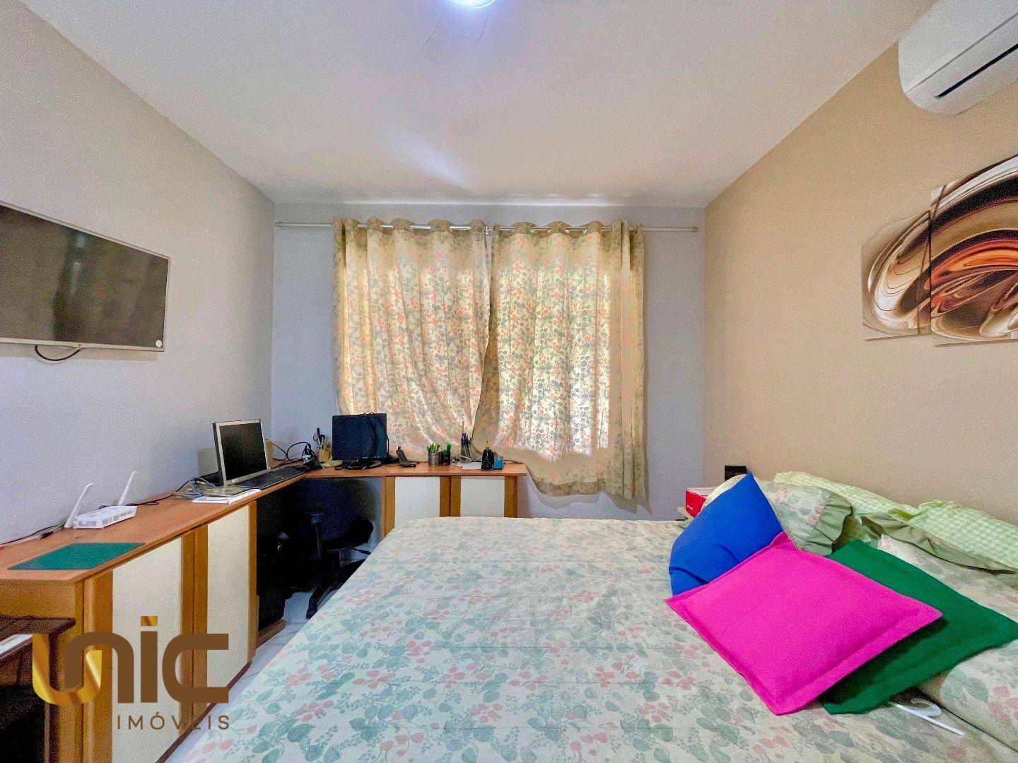 Casa de Condomínio à venda com 3 quartos, 220m² - Foto 11