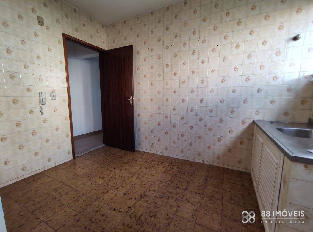 Apartamento à venda com 2 quartos, 64m² - Foto 6