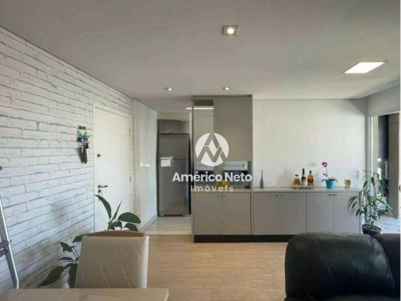 Apartamento à venda com 2 quartos, 70m² - Foto 4