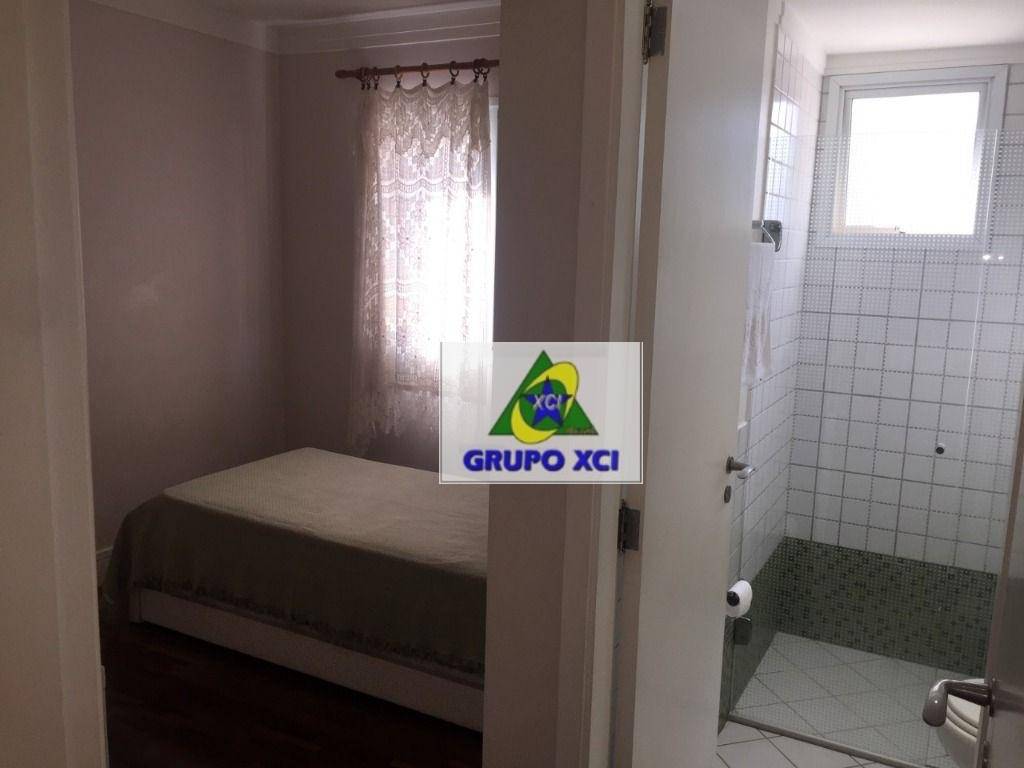 Apartamento à venda com 3 quartos, 136m² - Foto 17