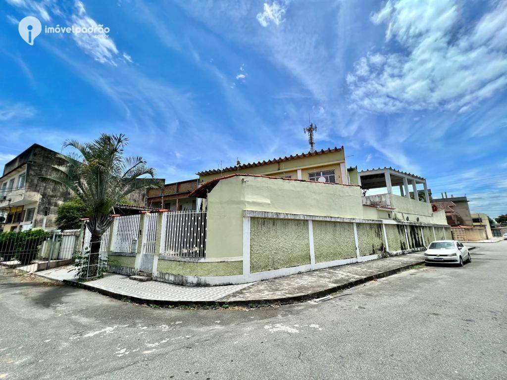 Casa à venda com 16 quartos, 600m² - Foto 2