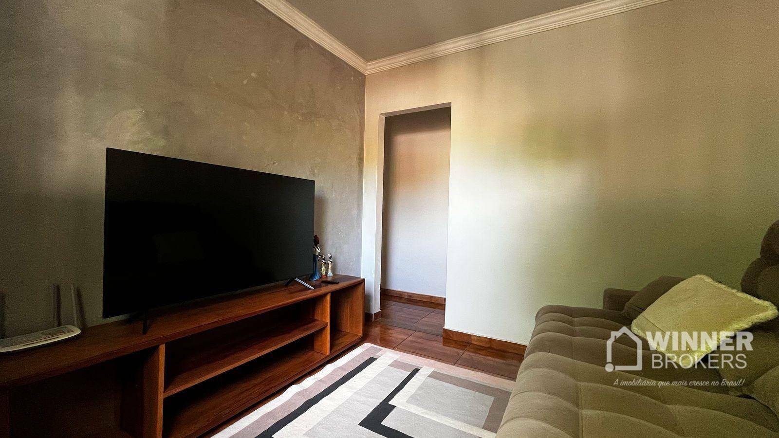 Casa à venda com 3 quartos, 180m² - Foto 3