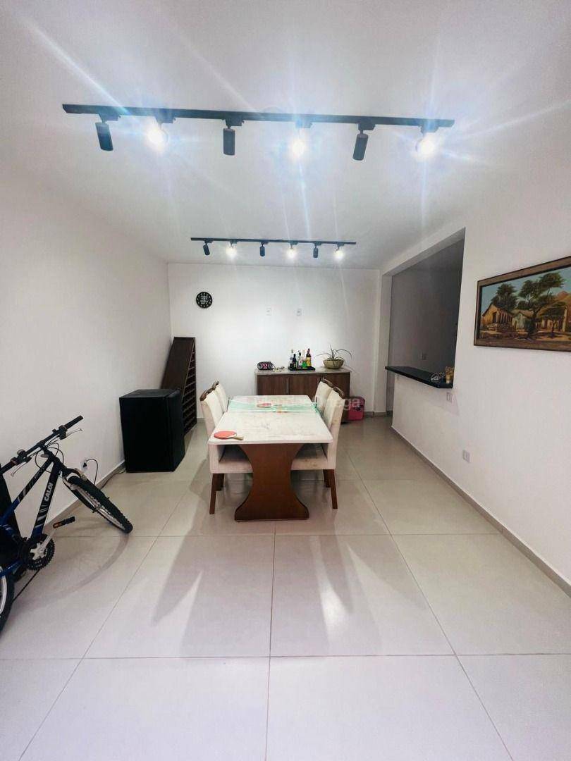 Casa à venda com 3 quartos, 163m² - Foto 2