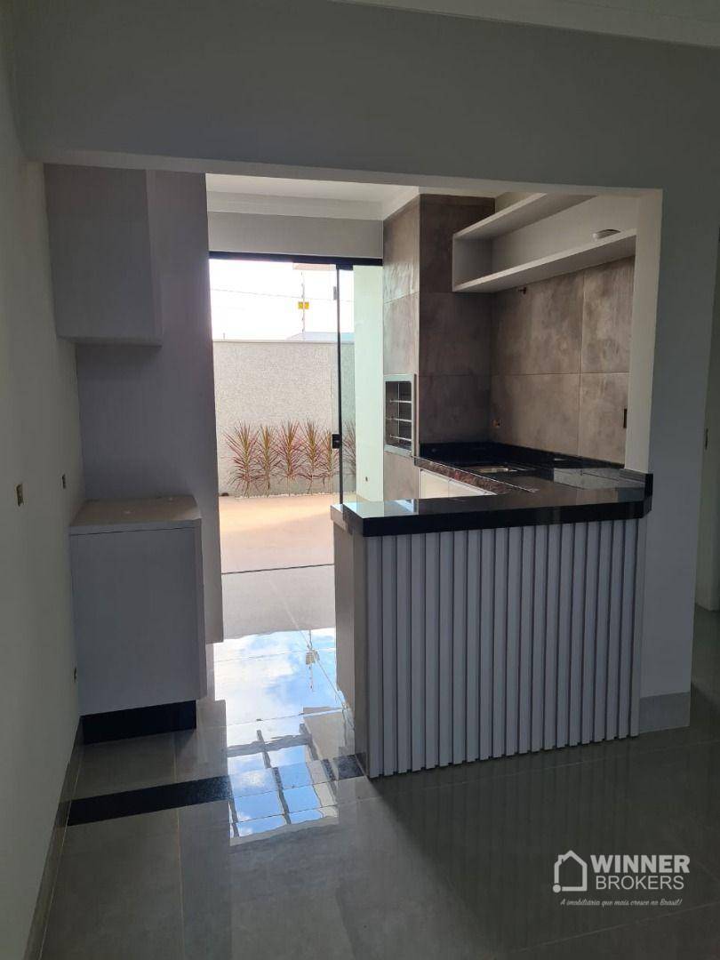 Casa à venda com 3 quartos, 90m² - Foto 11