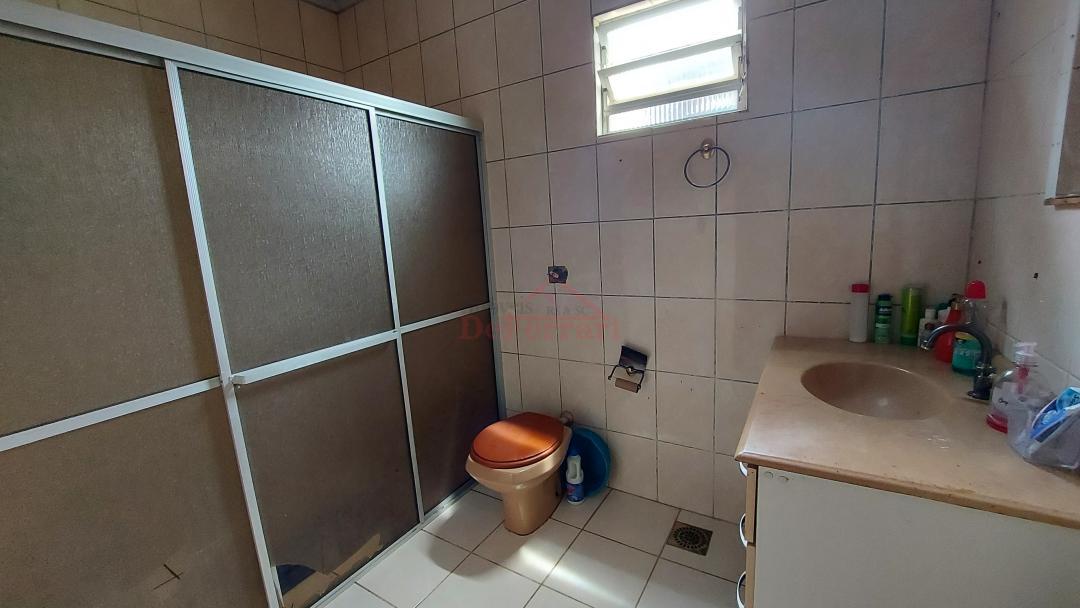 Casa à venda com 3 quartos, 20m² - Foto 10