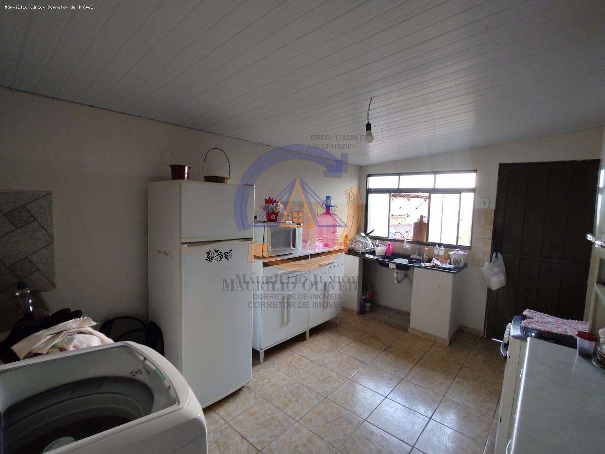 Casa à venda com 2 quartos, 264m² - Foto 12