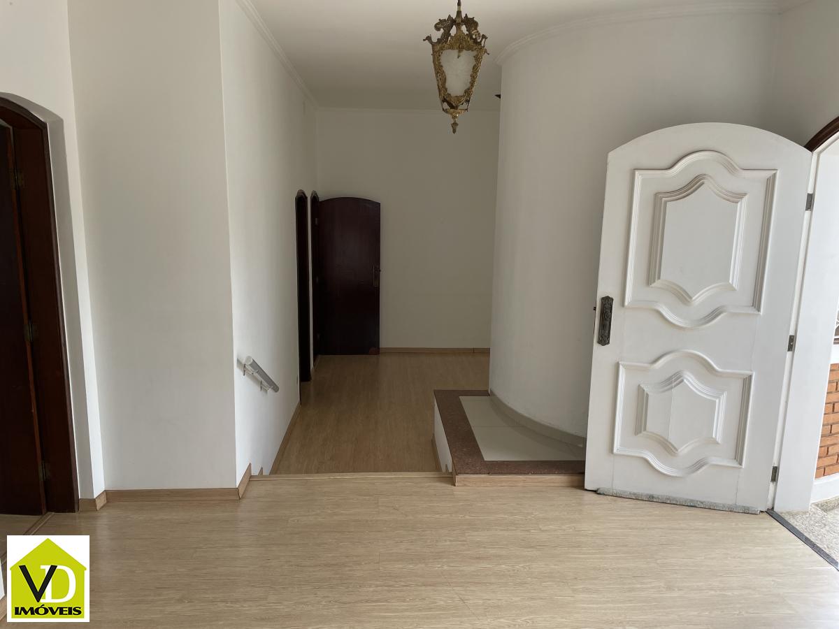 Sobrado à venda com 5 quartos, 360m² - Foto 4