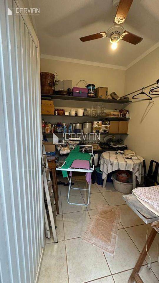 Casa de Condomínio à venda com 4 quartos, 380m² - Foto 18