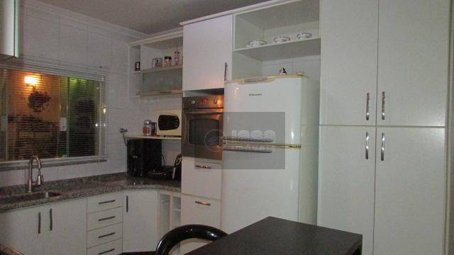 Sobrado à venda com 3 quartos, 194m² - Foto 3