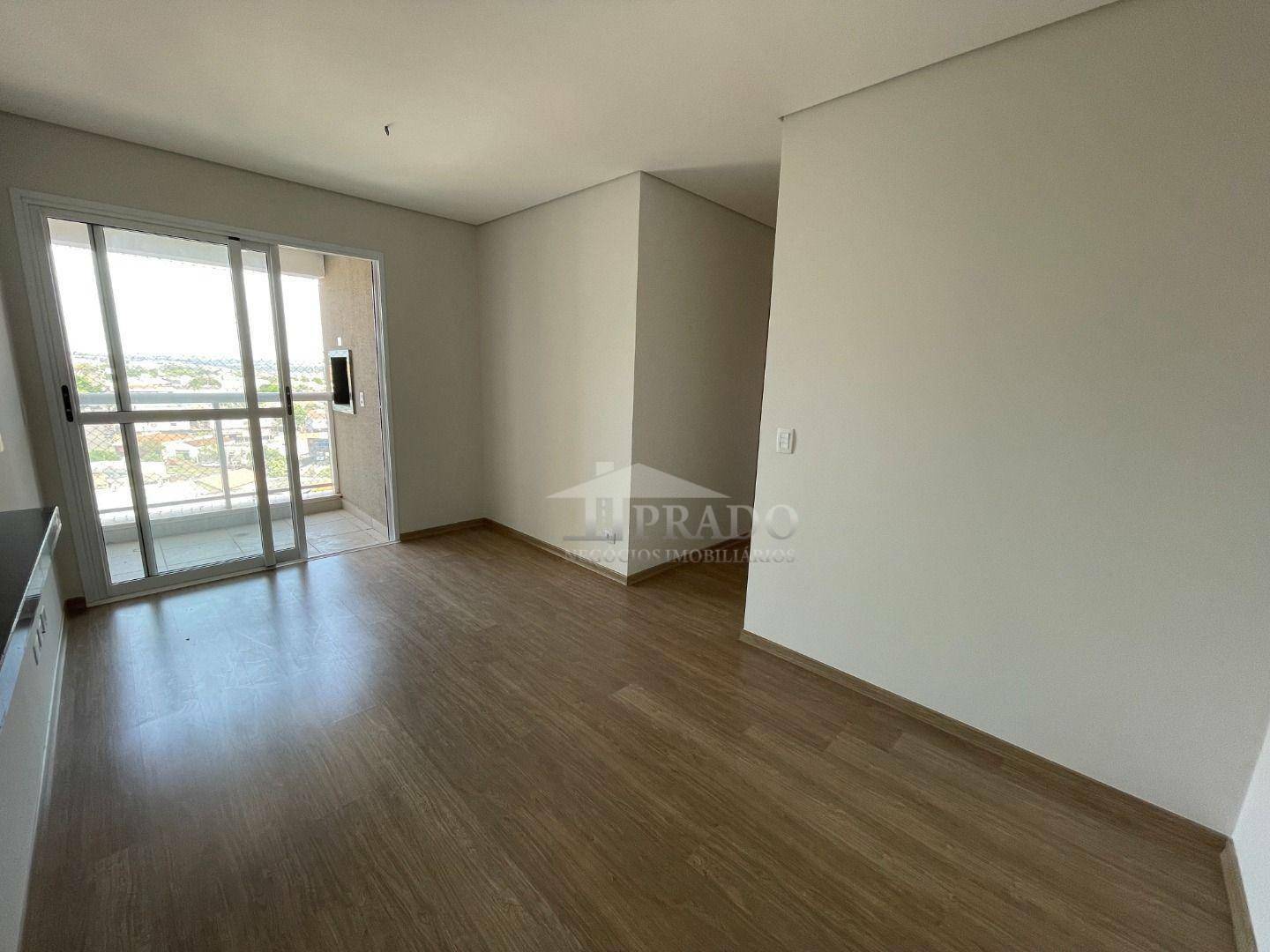 Apartamento à venda com 2 quartos, 63m² - Foto 2