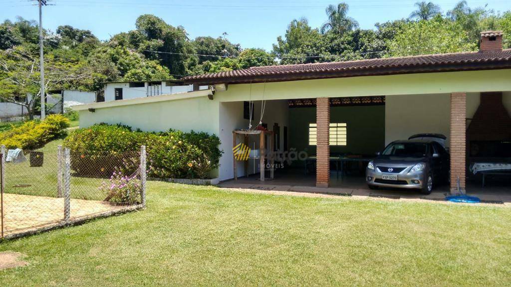 Chácara à venda com 6 quartos, 400m² - Foto 1