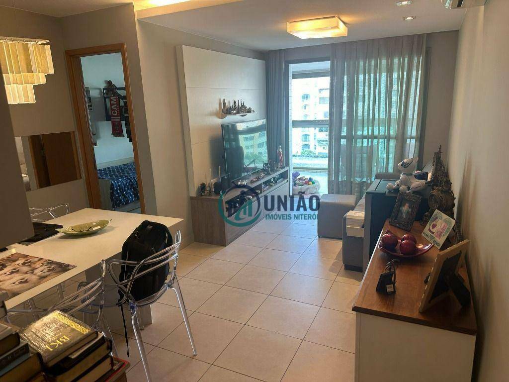 Apartamento à venda com 2 quartos, 85m² - Foto 3