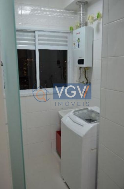 Apartamento à venda com 2 quartos, 62m² - Foto 15