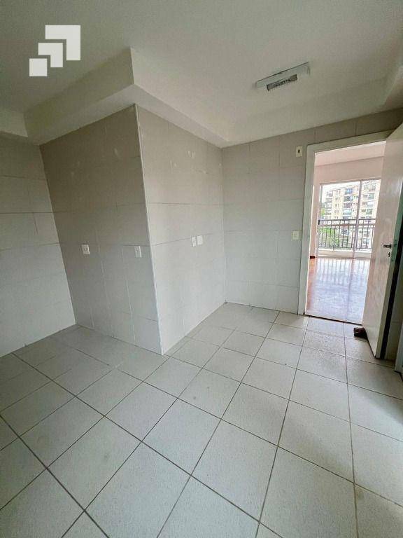 Apartamento para alugar com 4 quartos, 140m² - Foto 19