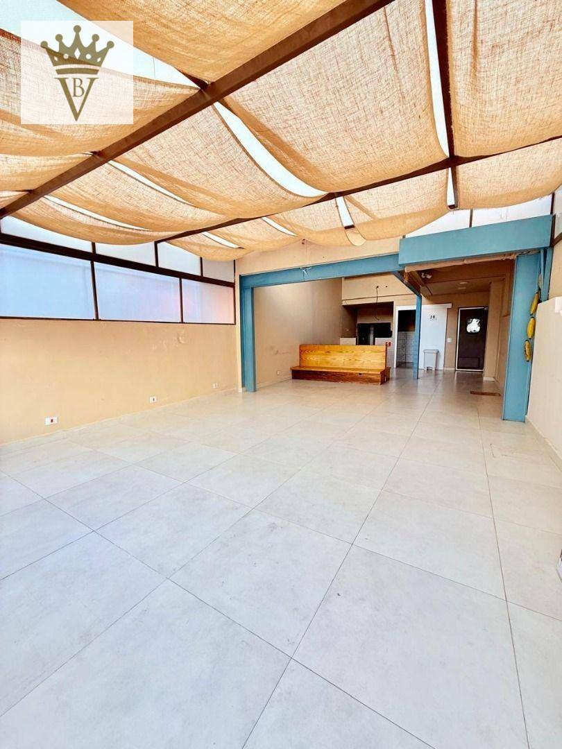 Casa à venda e aluguel com 3 quartos, 220m² - Foto 41