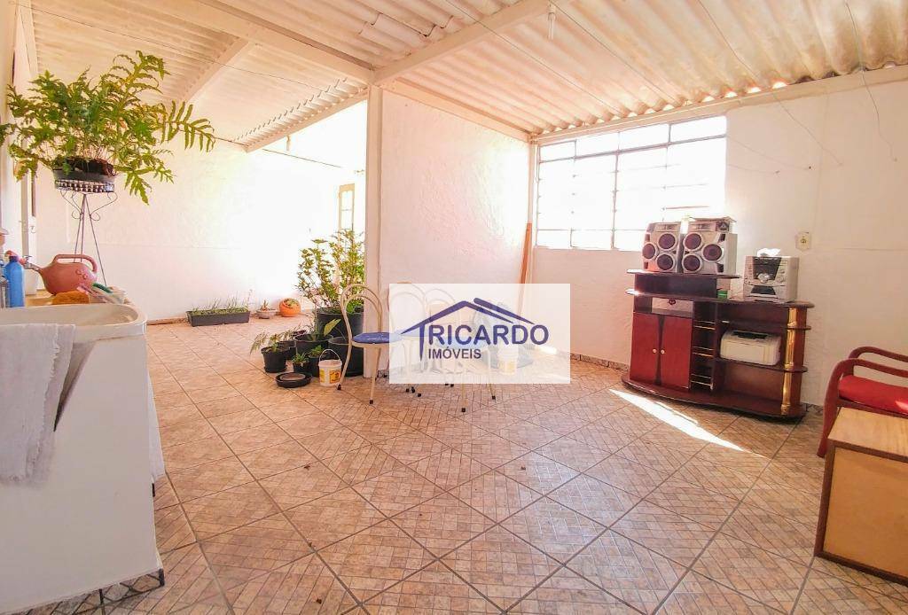 Sobrado à venda com 5 quartos, 500m² - Foto 31