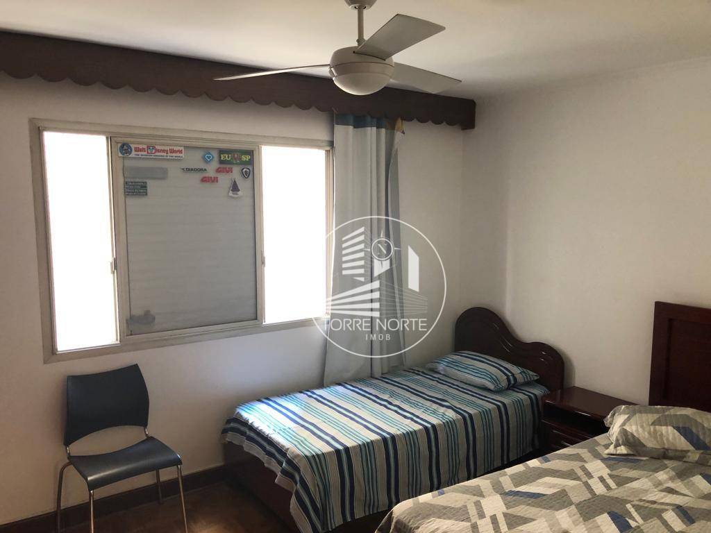 Apartamento à venda com 3 quartos, 117m² - Foto 3