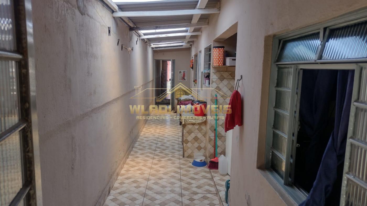 Casa à venda com 2 quartos, 150m² - Foto 6